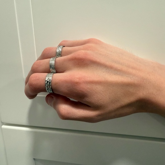 Orezza Silver Textured Men's Rings Set - Picture 9 of 9